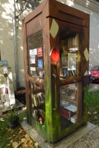 Bücher-Telefonzelle in Stadtamhof