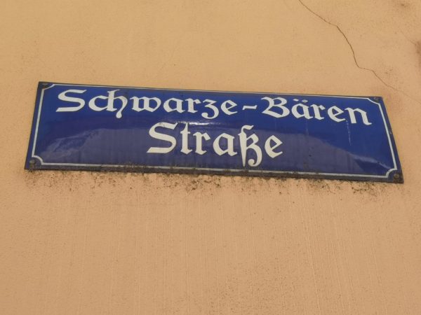 Schwarze-Bären-Strasse